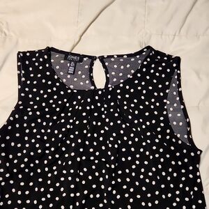 Womens sleevless top
